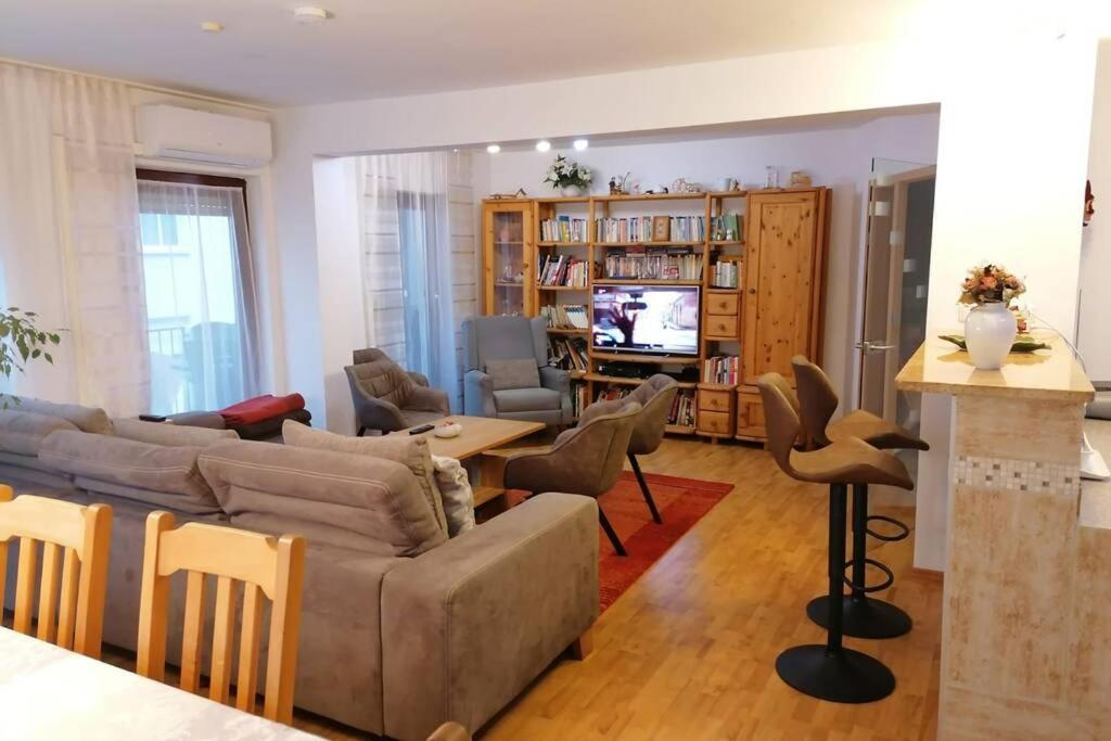 Beste Lage Im Zentrum Und Am Hofgarten 150Qm Mit Klima, 2Xbalkon, Aufzug, Familienfreundlich Bayreuth Exterior foto